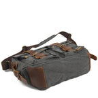 Fairfax Canvas Messenger in cotton canvas, detail view
