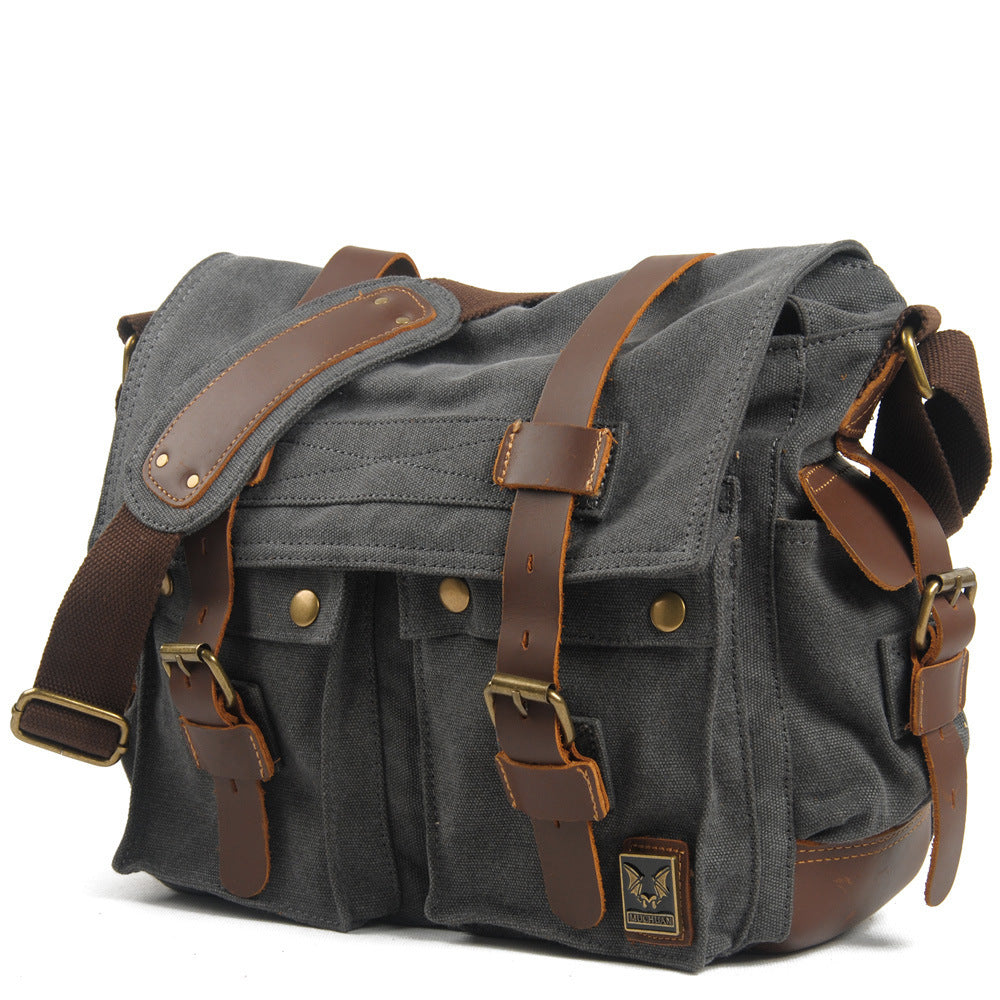 Fairfax Canvas Messenger in cotton canvas, detail view