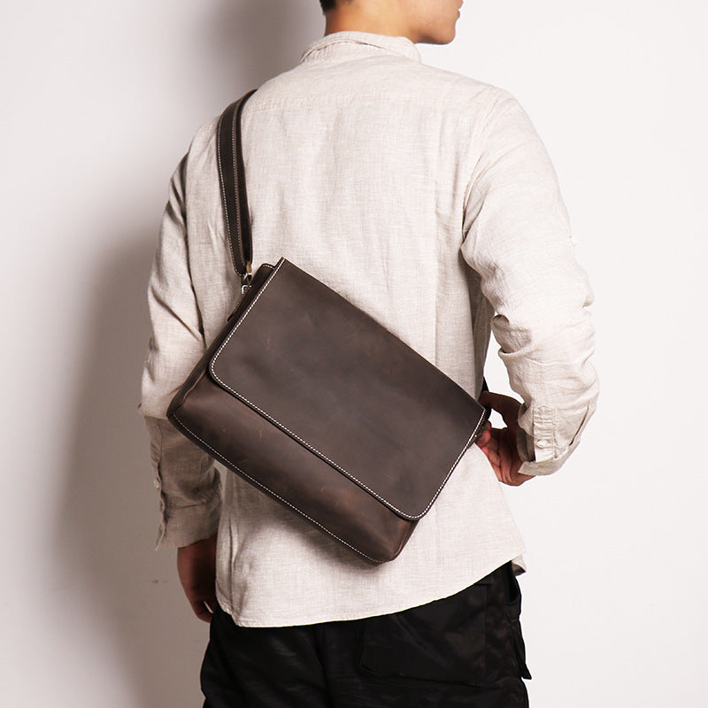 Courier Leather Messenger in crazy horse leather, detail view