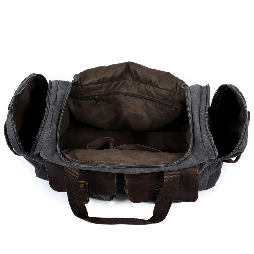 Detachable shoulder strap on canvas overnight bag