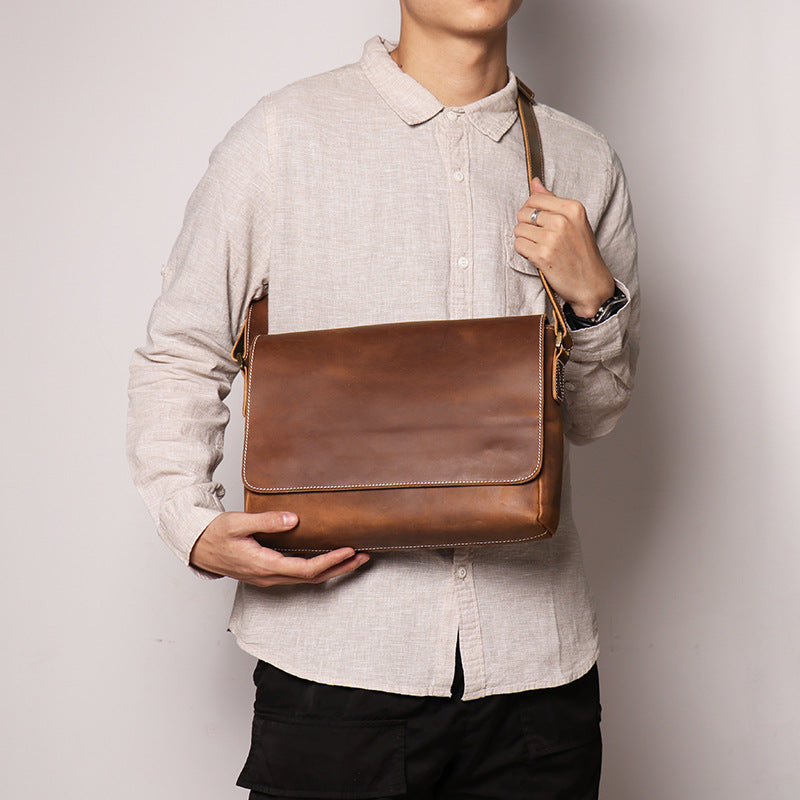 Courier Leather Messenger in crazy horse leather, detail view
